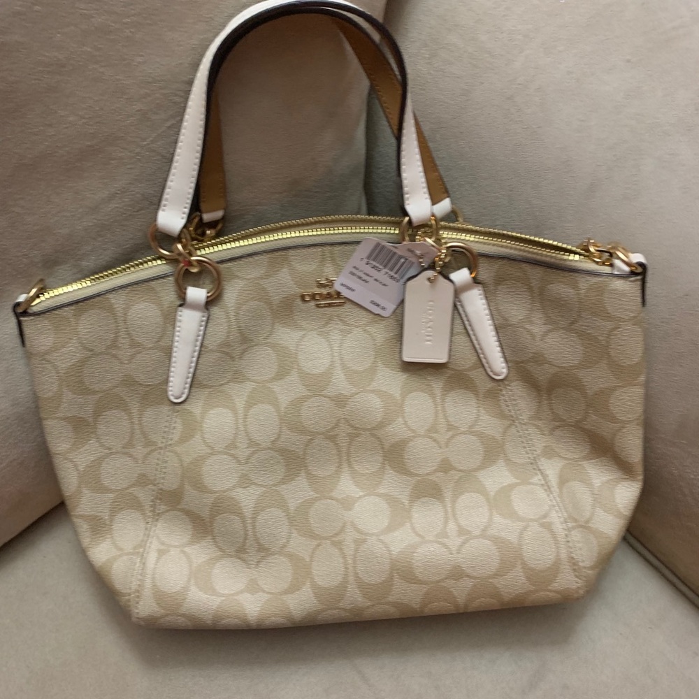 Nice  Coach purse